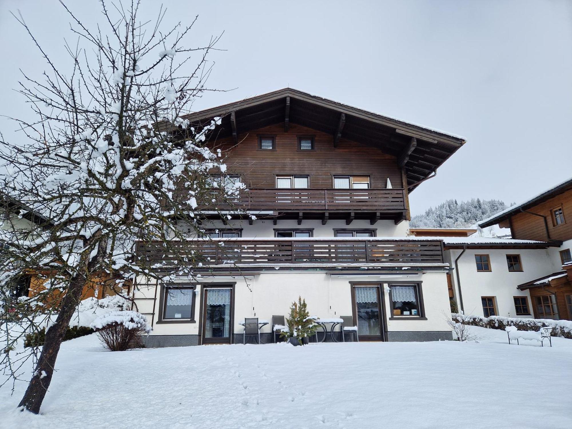 Profelt'S Apartments Uttendorf - Steinbock Lodges Kültér fotó